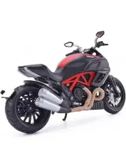 Maisto Moto Ducati Diavel Carbon Scala 1/12