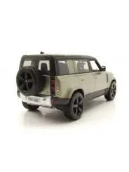 Burago 2012 Land Rover Defender 110 Scala 1/24