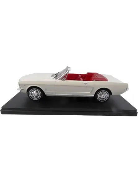 Ford Mustang Decappotabile 1965 Scala 1/24